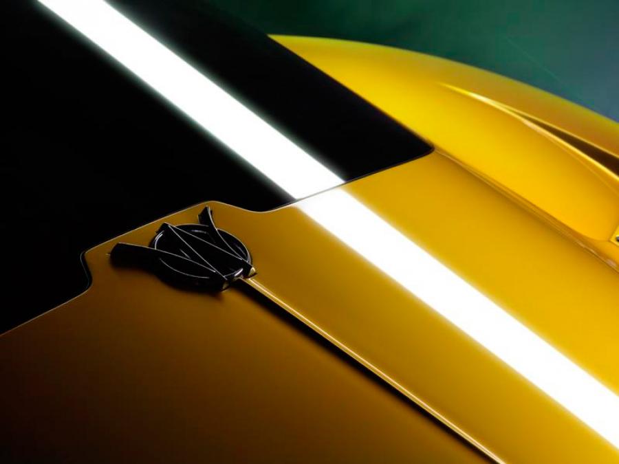 Детали экстерьера Willys AW 380 Berlinetta 2014 года  (фото 10 из 11)